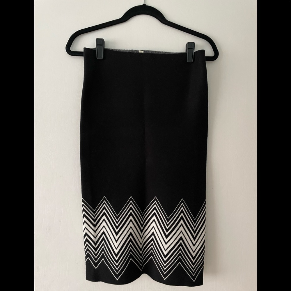NWOT Max Studio Midi sweater skirt